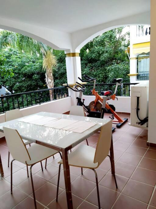 Apartamento Deluxe Puerto Banus Apartamento Marbella Exterior foto